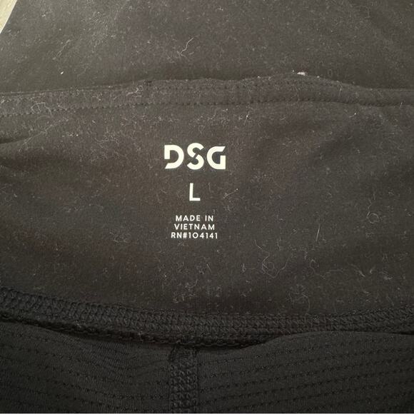 DSG althlesuire skort skirt with shorts - Picture 6 of 7